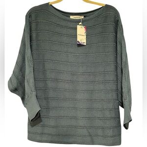 Sweater Top Size Large NWT